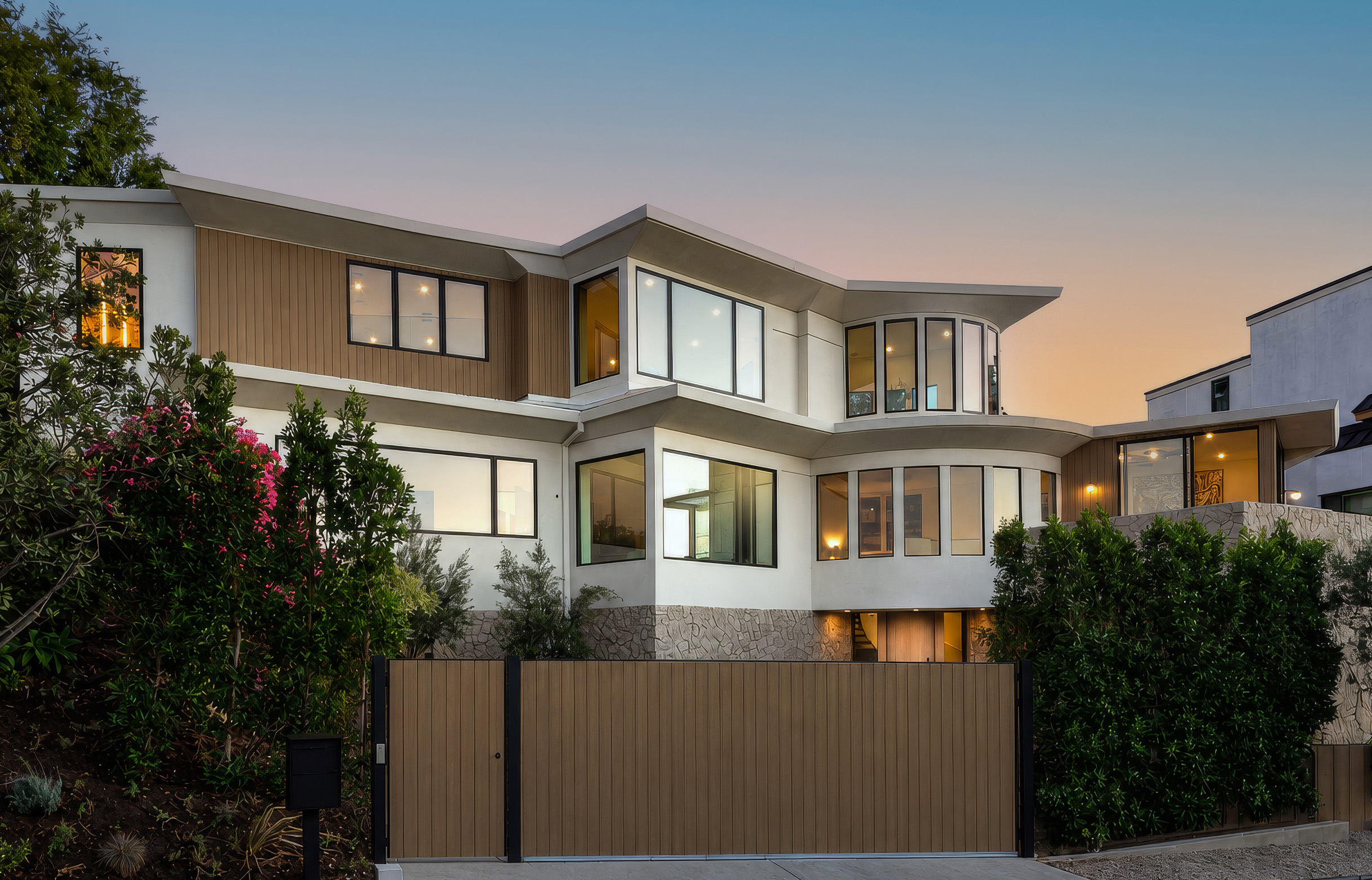 Featured Listings